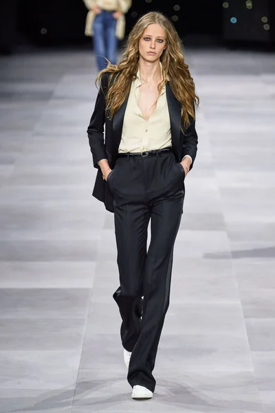 Look 61